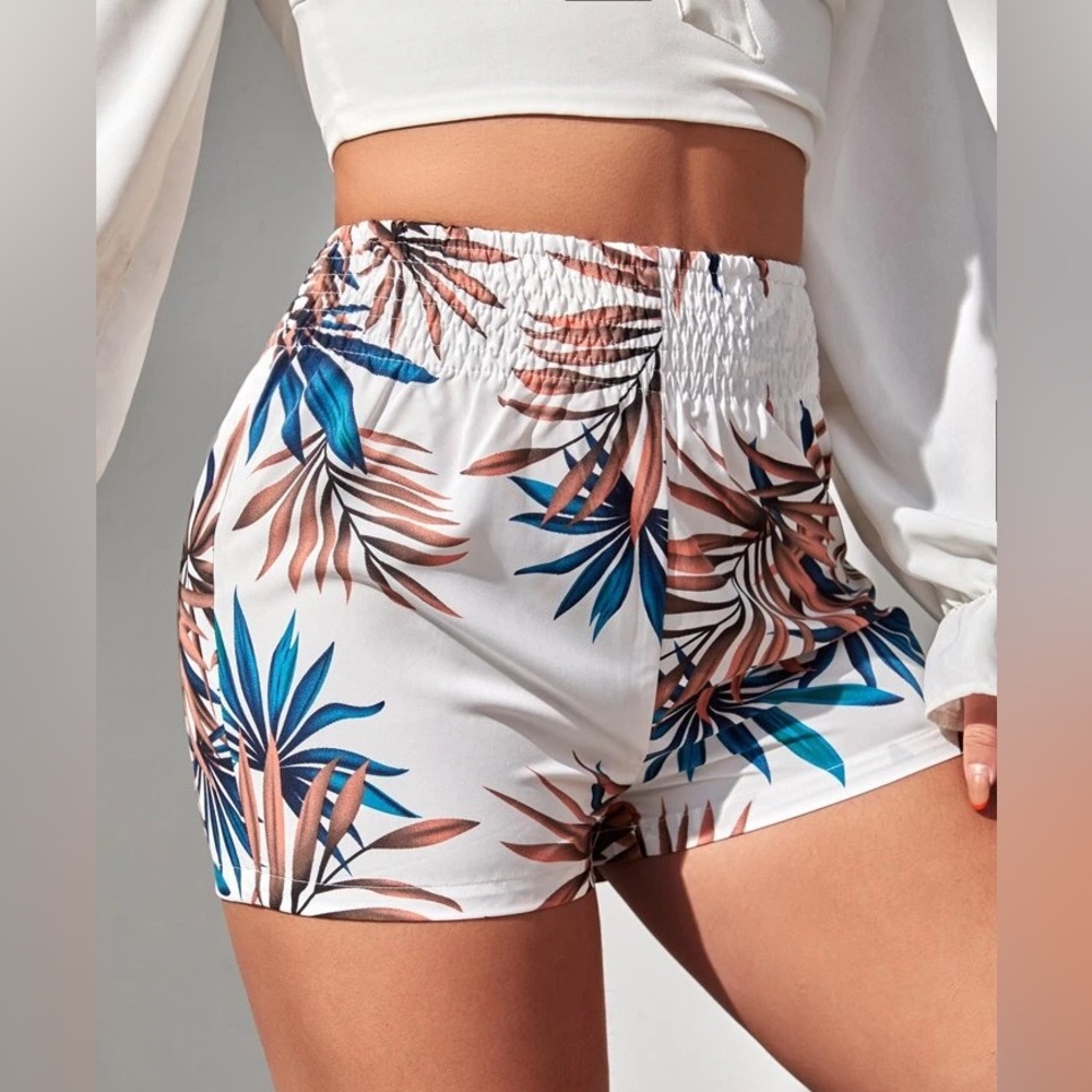 Comfy Shorts With Stretchy Waist Band (SHEIN) Size Medium